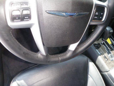 2011 Chrysler 300  Limited