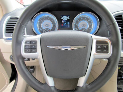 2012 Chrysler 300  Limited