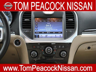 2011 Chrysler 300  Limited