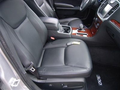 2012 Chrysler 300  Limited