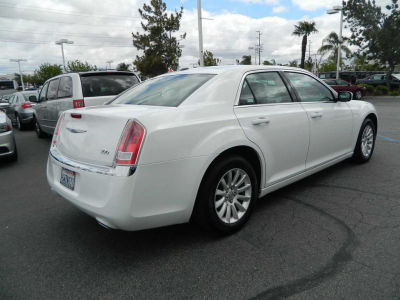 2013 Chrysler 300 Base