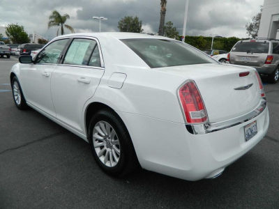 2013 Chrysler 300 Base