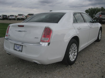 2013 Chrysler 300  Base