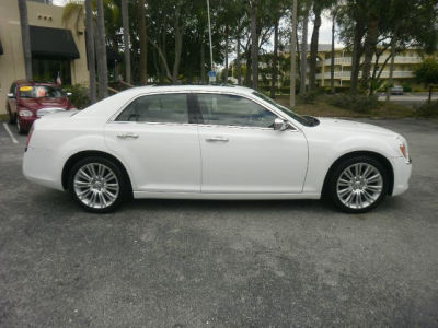 2011 Chrysler 300  Limited
