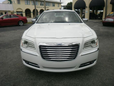 2011 Chrysler 300  Limited