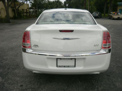 2011 Chrysler 300  Limited