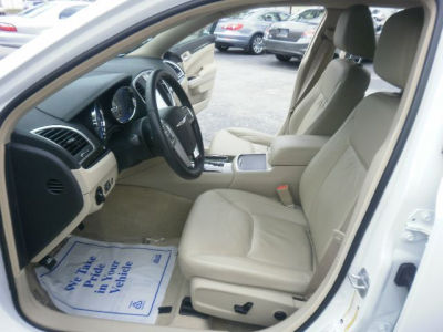 2011 Chrysler 300  Limited