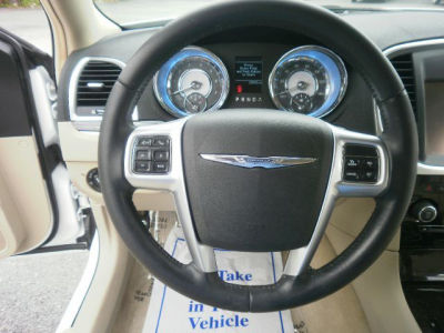 2011 Chrysler 300  Limited