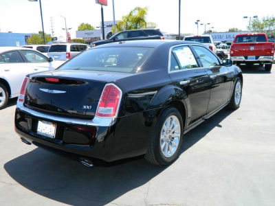 2012 Chrysler 300 Limited