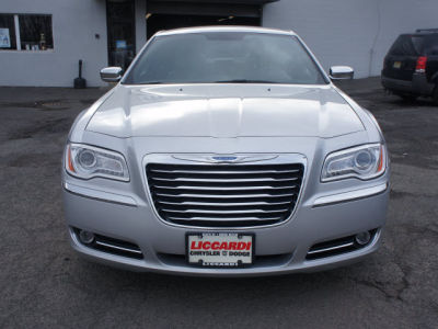 2012 Chrysler 300  Limited