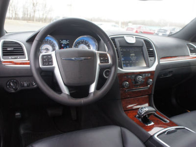 2012 Chrysler 300  Limited