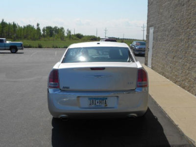 2012 Chrysler 300 Limited