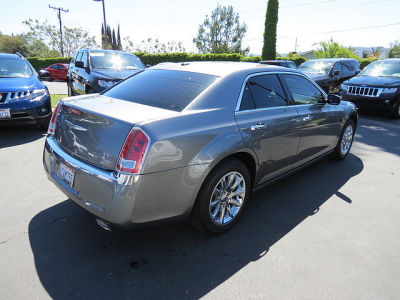 2011 Chrysler 300  Limited