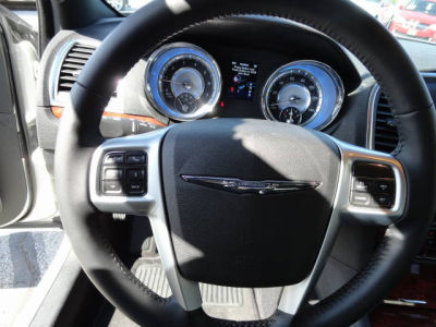 2012 Chrysler 300 Limited