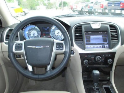 2011 Chrysler 300 Limited