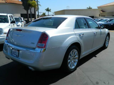2012 Chrysler 300  Limited