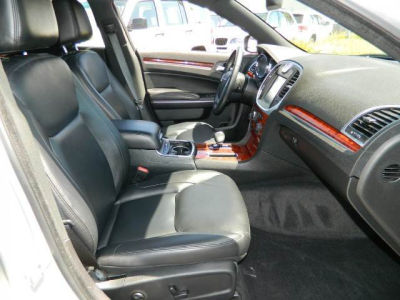 2012 Chrysler 300  Limited