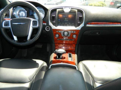 2012 Chrysler 300  Limited