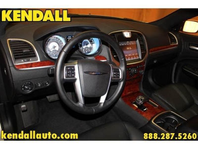 2012 Chrysler 300 Limited