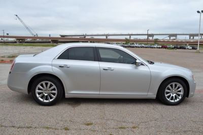 2012 Chrysler 300 Limited