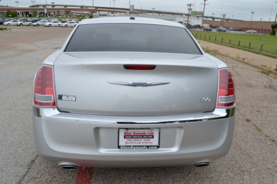 2012 Chrysler 300 Limited