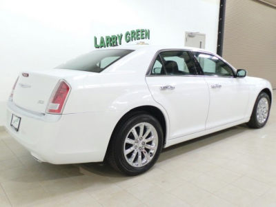 2011 Chrysler 300  Limited