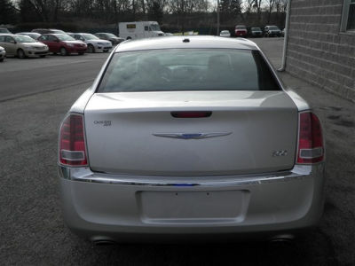 2012 Chrysler 300 Limited