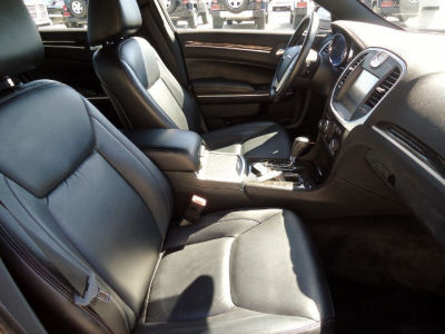2011 Chrysler 300 Limited