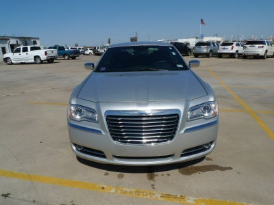 2012 Chrysler 300  Limited
