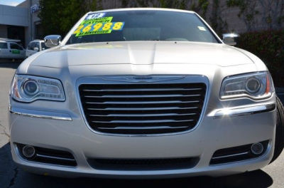 2012 Chrysler 300  Limited