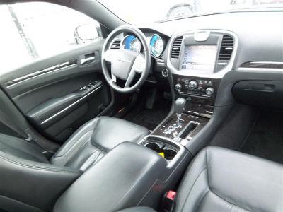 2011 Chrysler 300  Limited