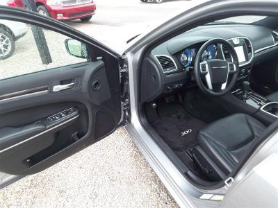 2011 Chrysler 300  Limited