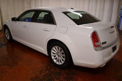 2013 Chrysler 300  Base