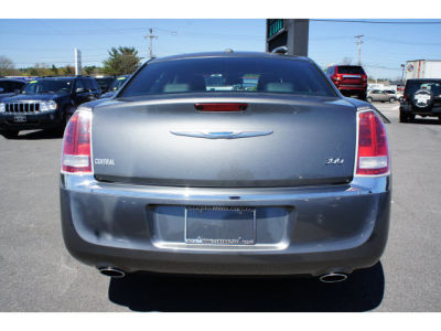2012 Chrysler 300  Limited