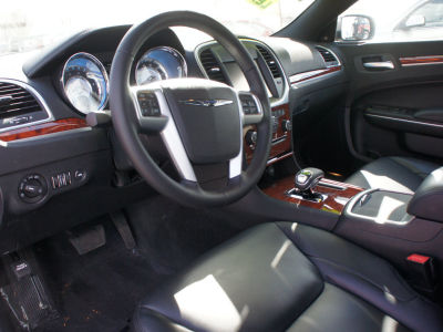 2012 Chrysler 300  Limited