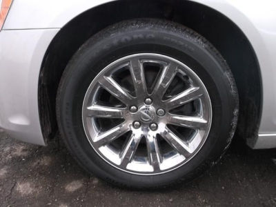 2011 Chrysler 300  Limited