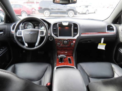 2012 Chrysler 300  Limited