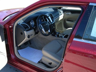 2012 Chrysler 300  Limited