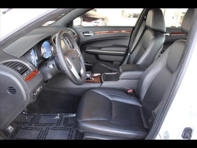 2013 Chrysler 300  Base