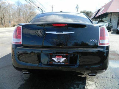 2012 Chrysler 300  S V6