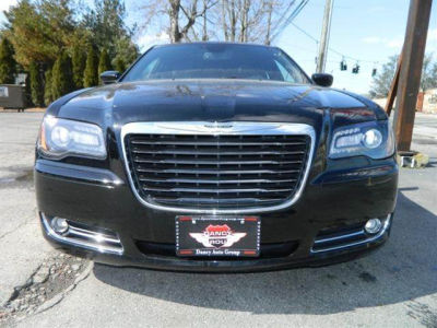 2012 Chrysler 300  S V6