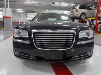 2011 Chrysler 300  Limited