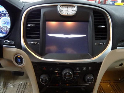 2011 Chrysler 300  Limited