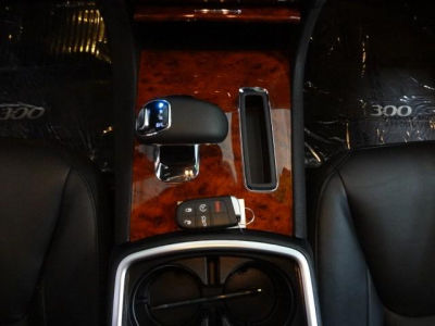 2012 Chrysler 300 Limited