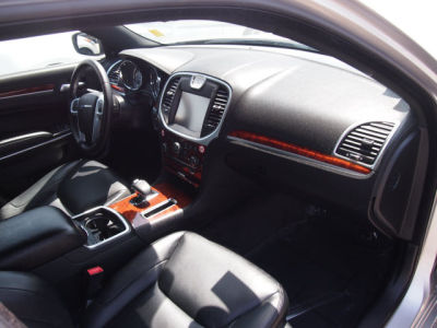 2012 Chrysler 300  Limited