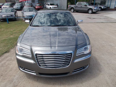 2012 Chrysler 300 Limited