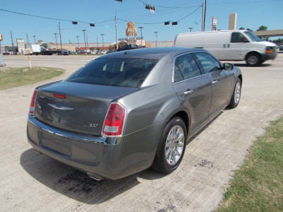 2012 Chrysler 300 Limited