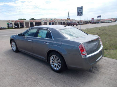 2012 Chrysler 300 Limited