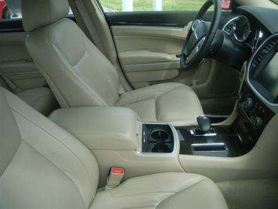 2012 Chrysler 300 Limited