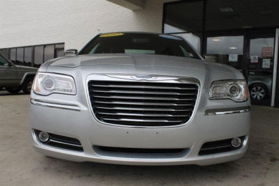 2012 Chrysler 300 Limited